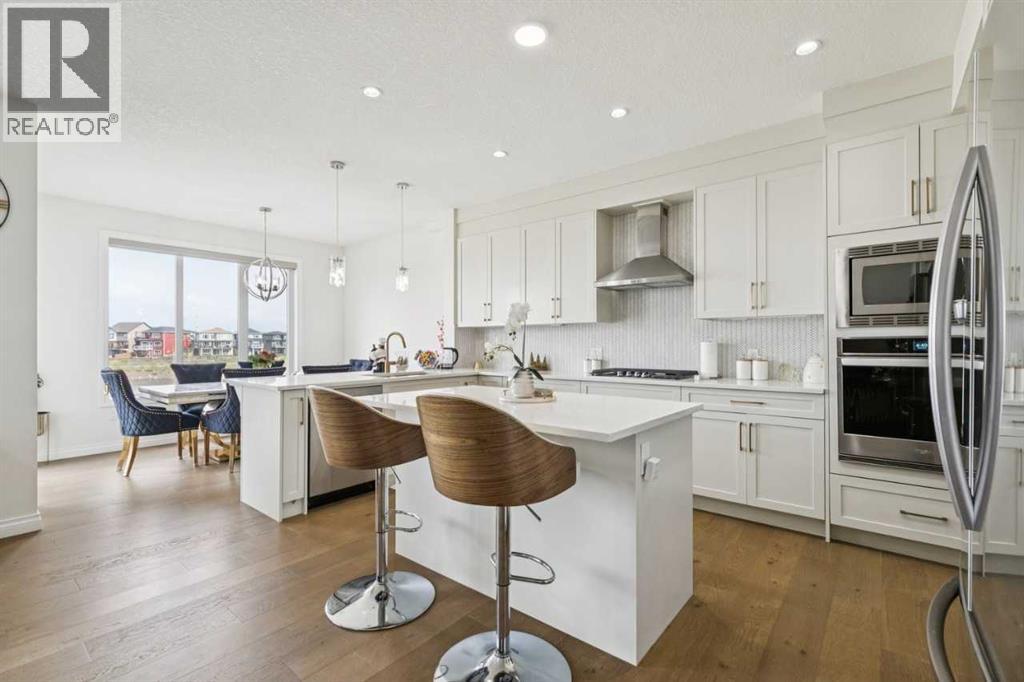 375 Corner Meadows Avenue NE - 12