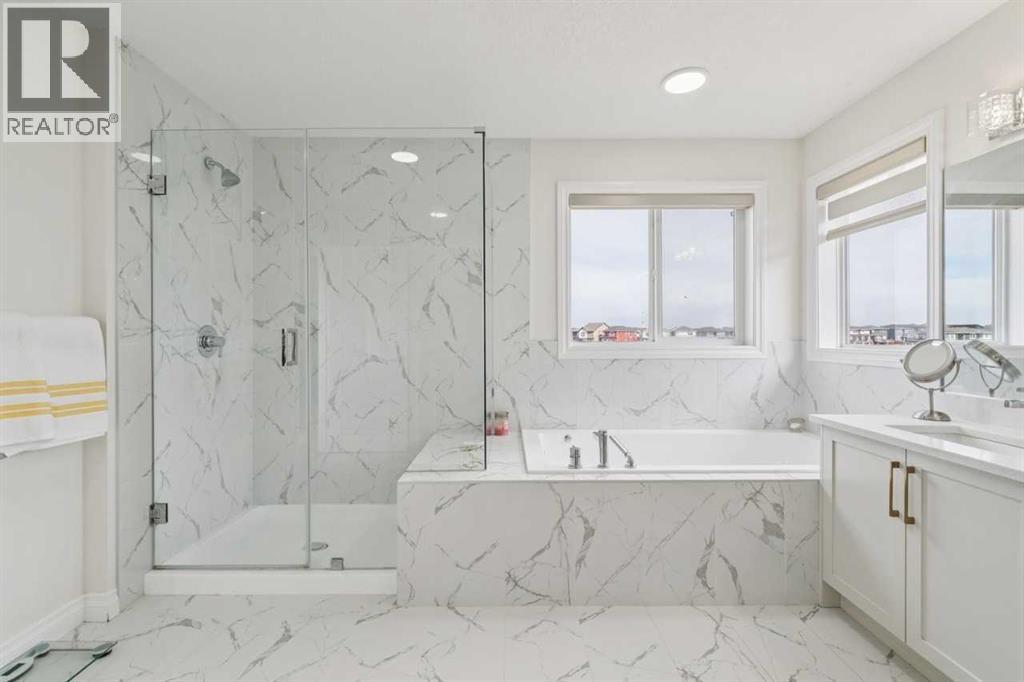 375 Corner Meadows Avenue NE - 30