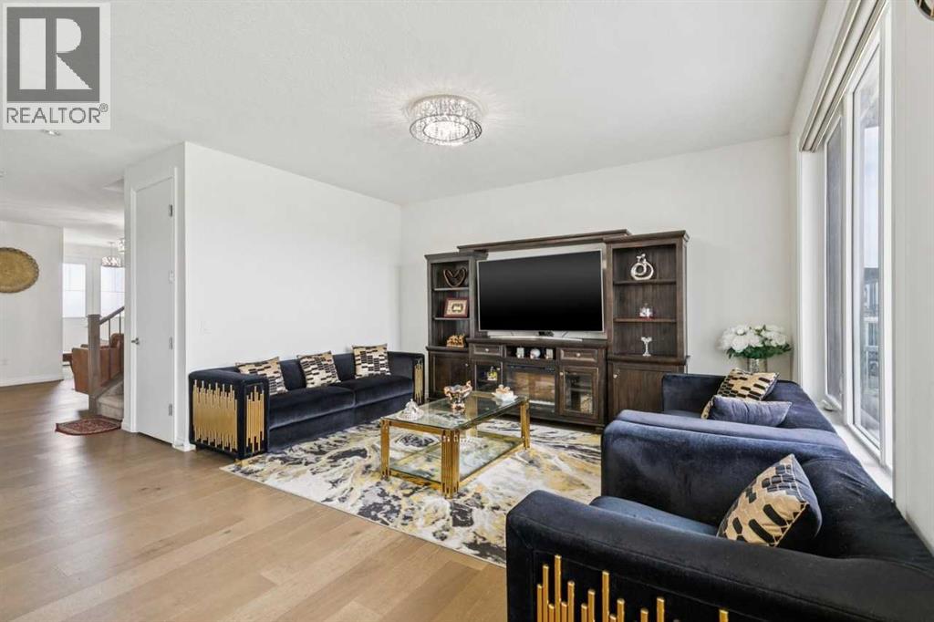 375 Corner Meadows Avenue NE - 9