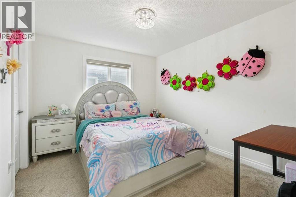 375 Corner Meadows Avenue NE - 35