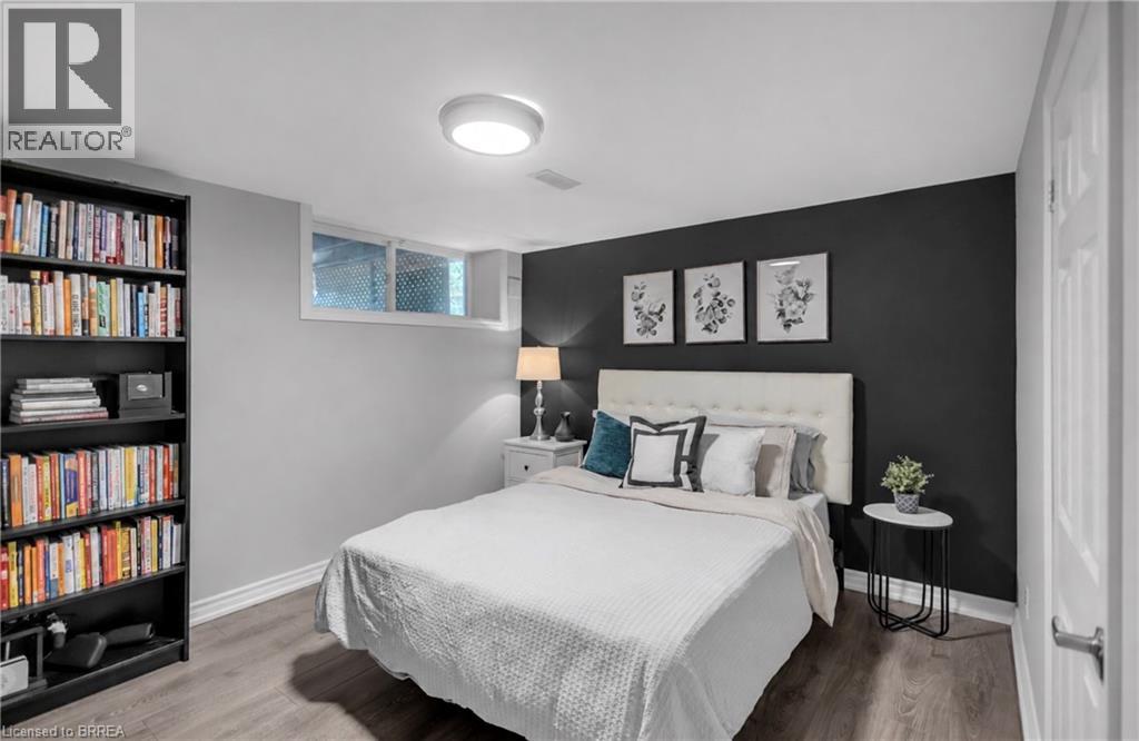 98 MILLER Road - 27