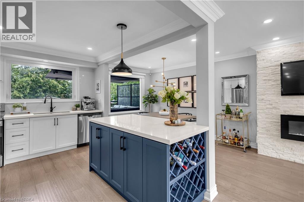 98 MILLER Road - 7
