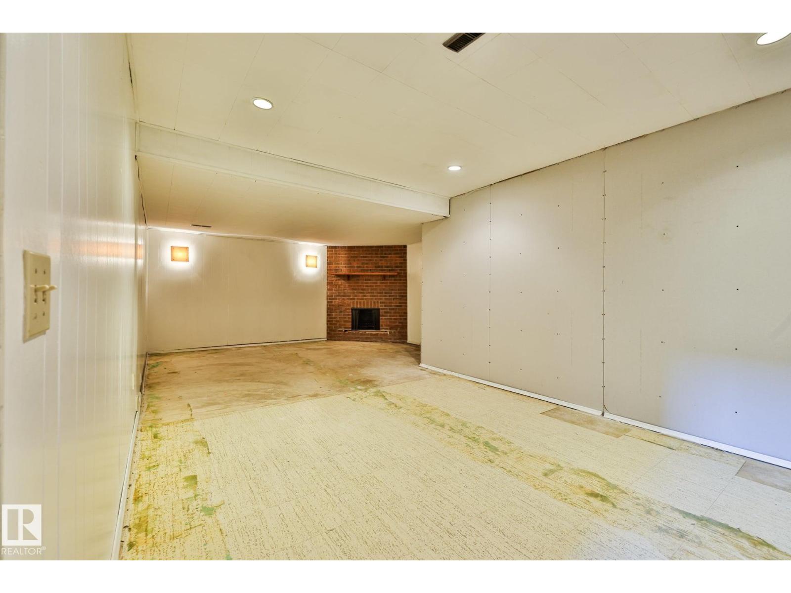 3824 111B ST NW NW - 26