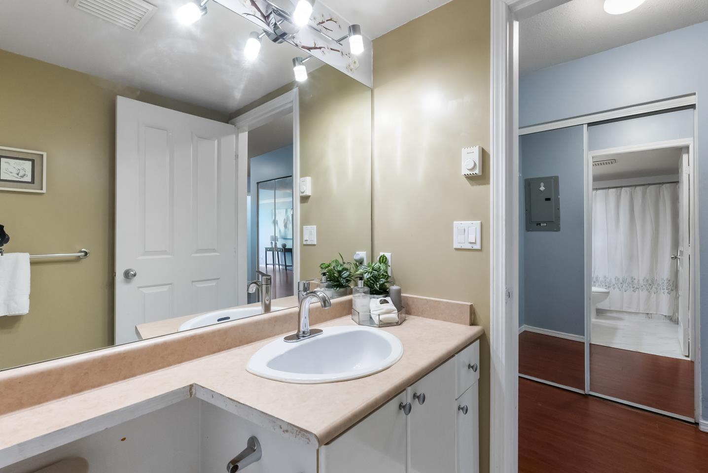 Thumbnail 13