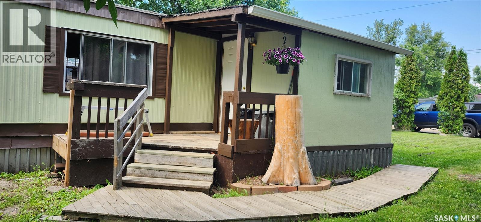 106 Larch STREET - 28