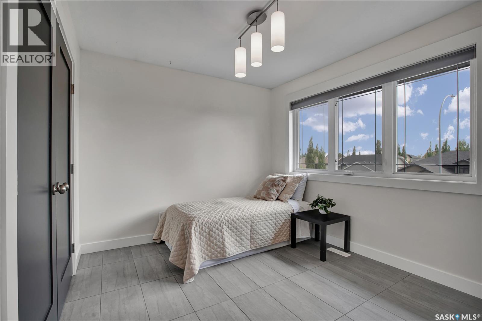 102 Kinsmen CRESCENT - Image 27