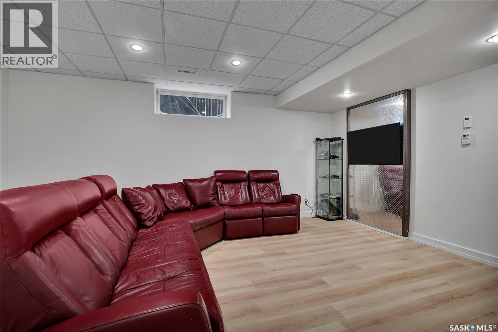 102 Kinsmen CRESCENT - Image 31