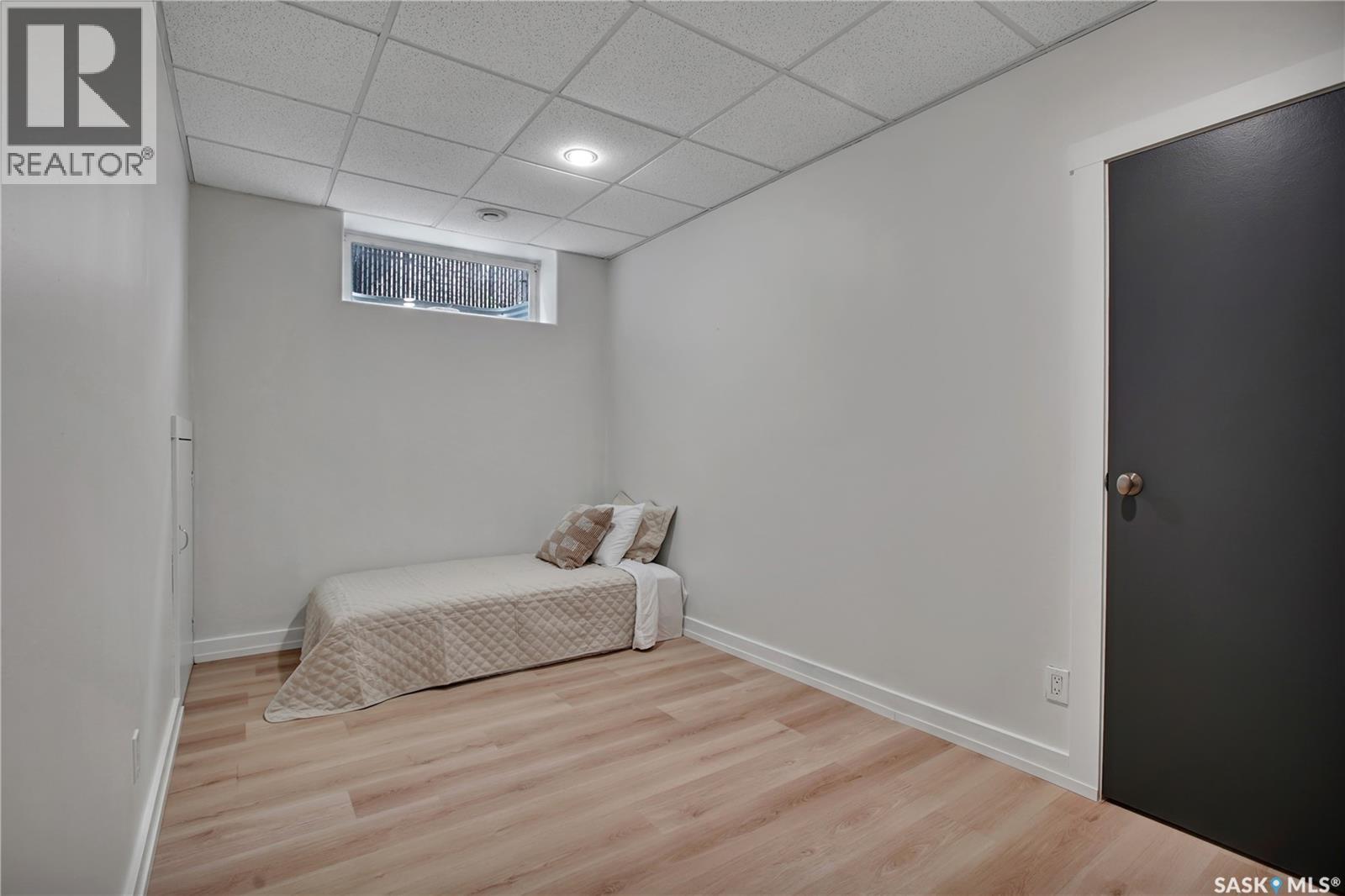 102 Kinsmen CRESCENT - Image 35