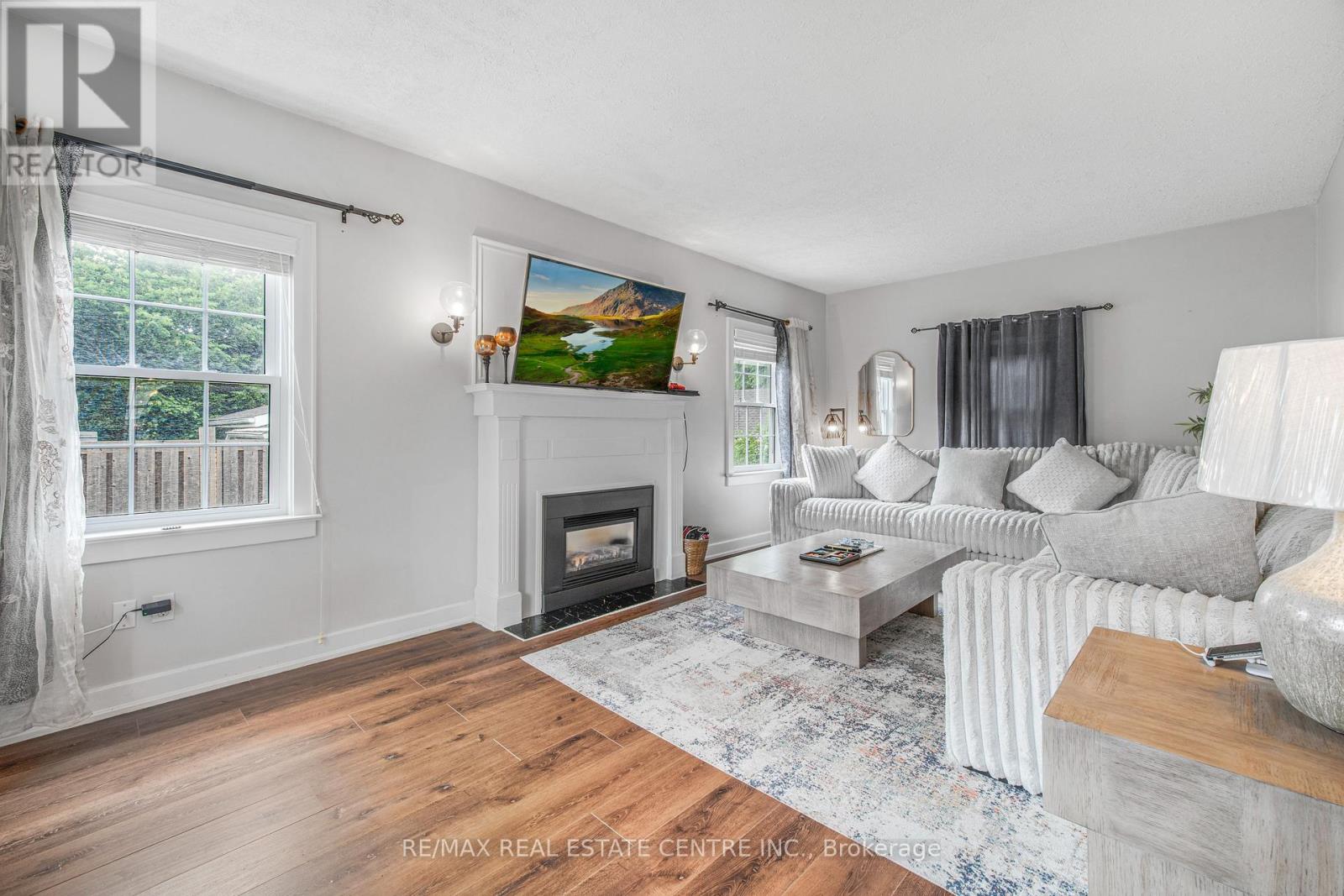5857 MURRAY STREET - 10