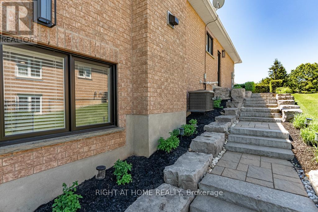 11 SETTLERS COURT - 45