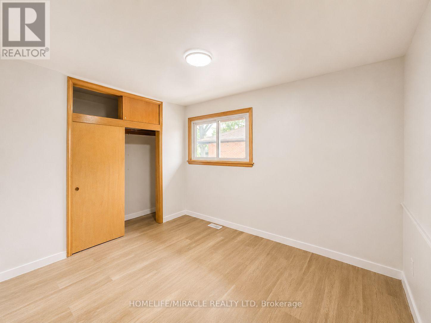 42 MARK STREET - 10