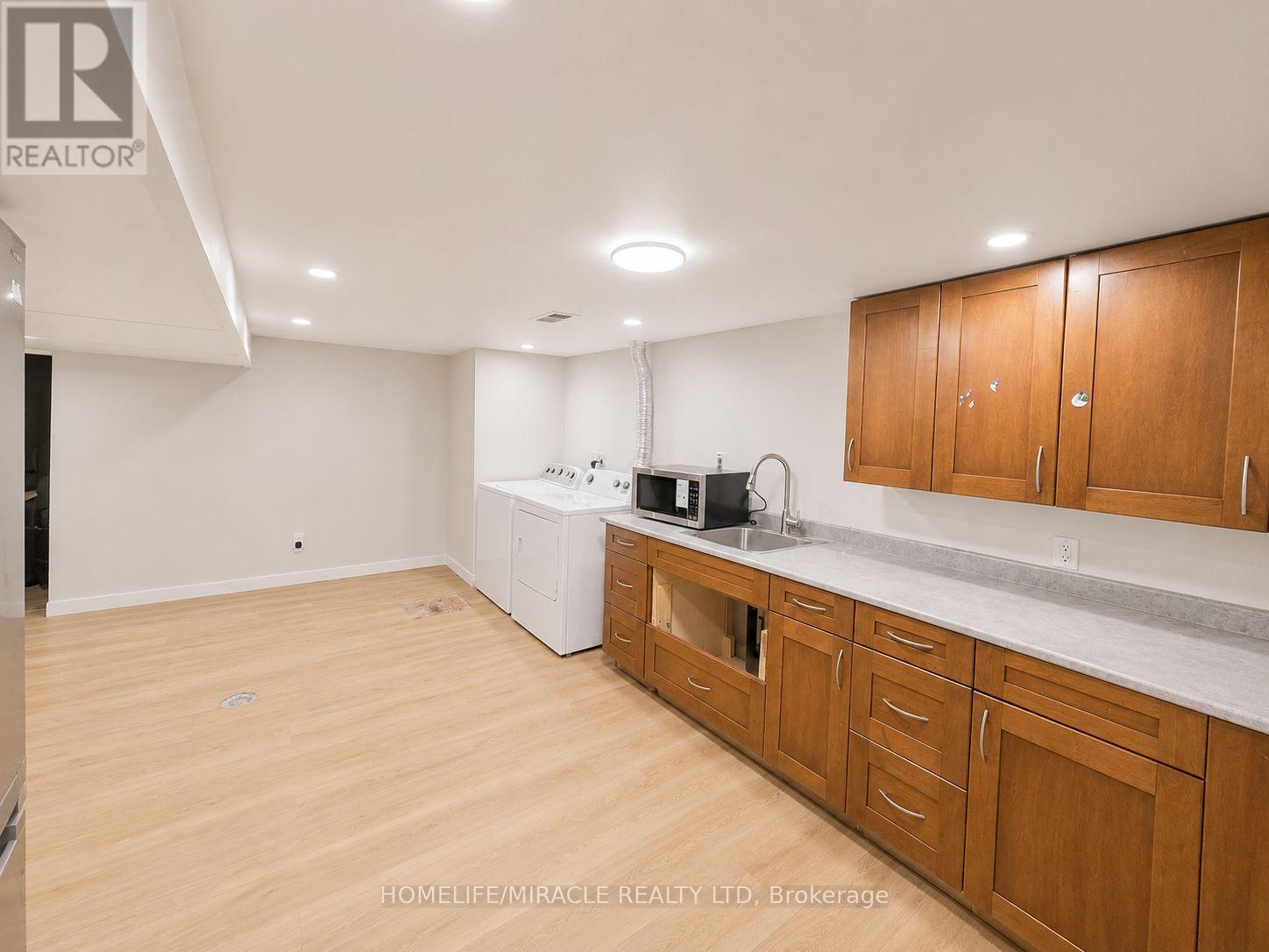 42 MARK STREET - 11