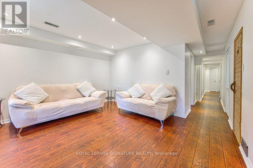 16 WESTVILLAGE DRIVE - 26
