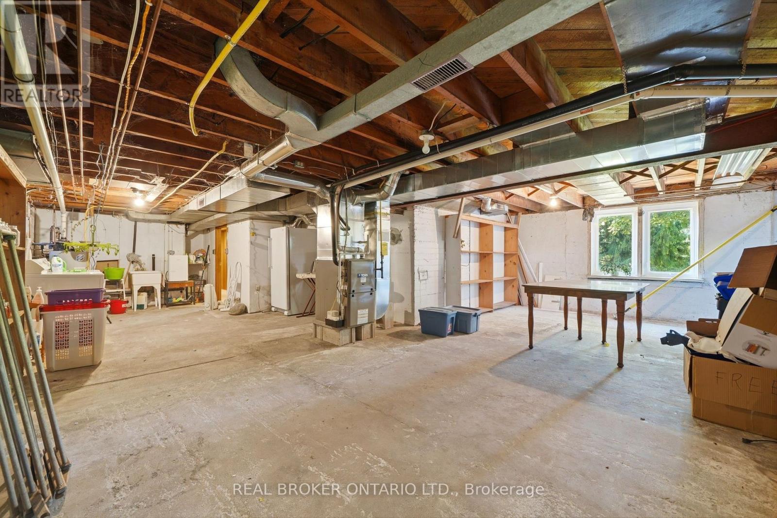 158 DIAGONAL ROAD - Image 29