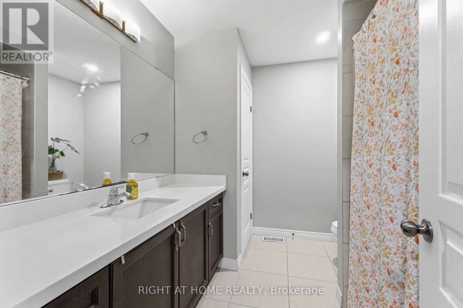 212 CHARTWELL CIRCLE - Image 21