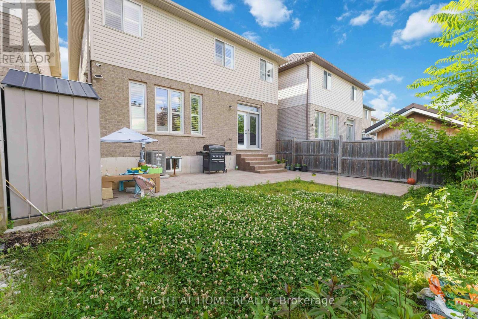 212 CHARTWELL CIRCLE - Image 28