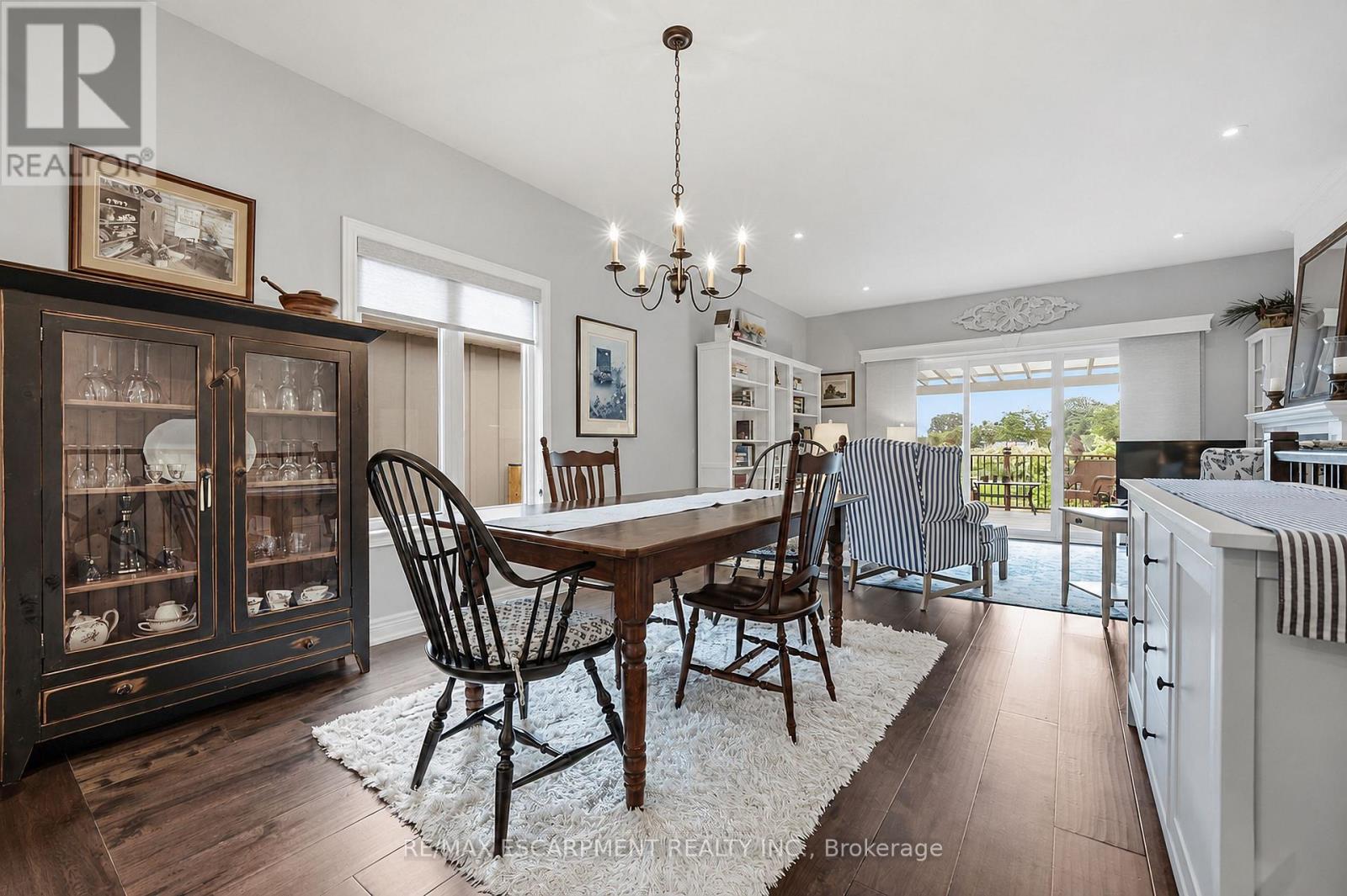 33 PIERPOINT DRIVE - 16
