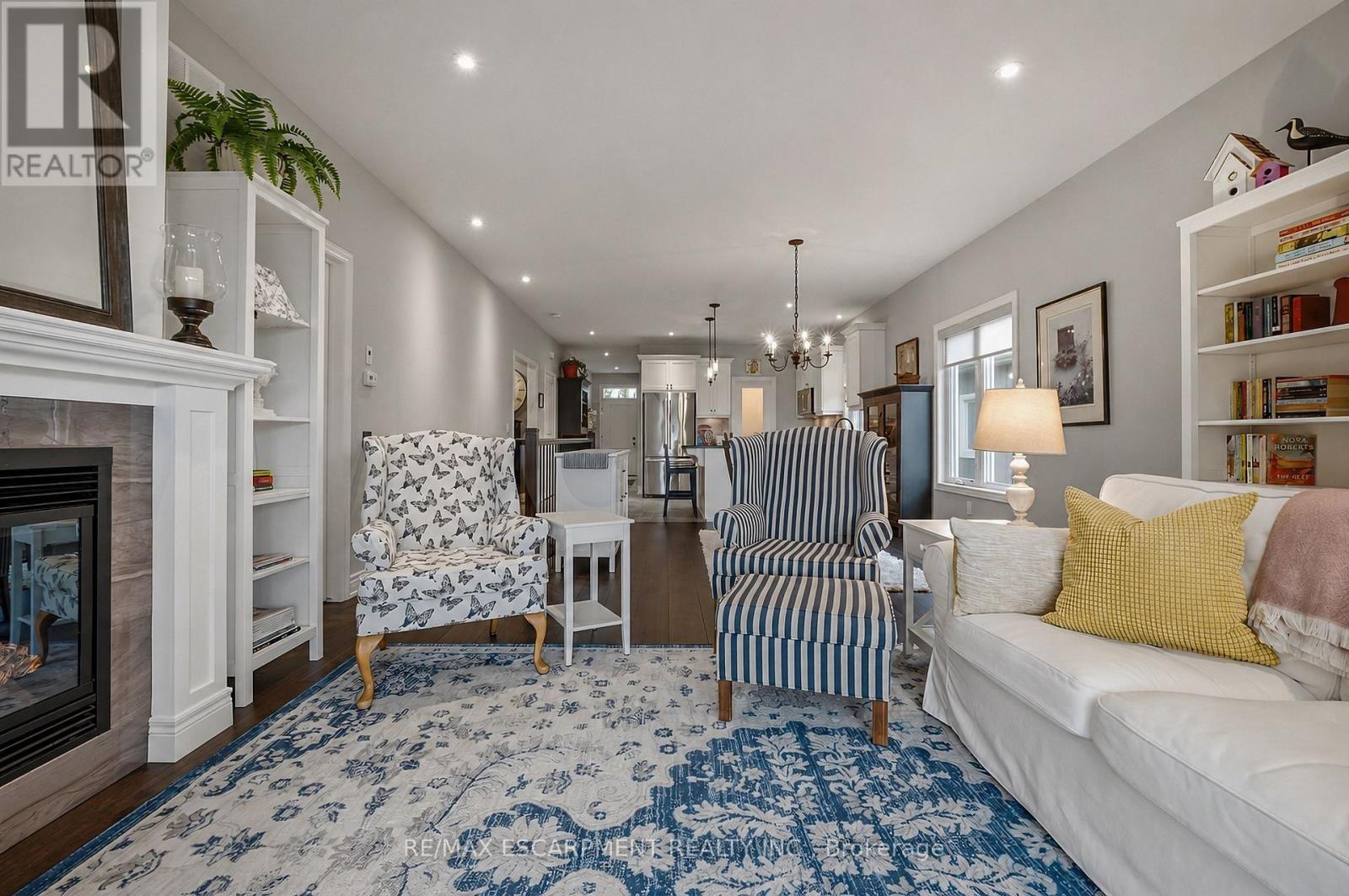 33 PIERPOINT DRIVE - 18