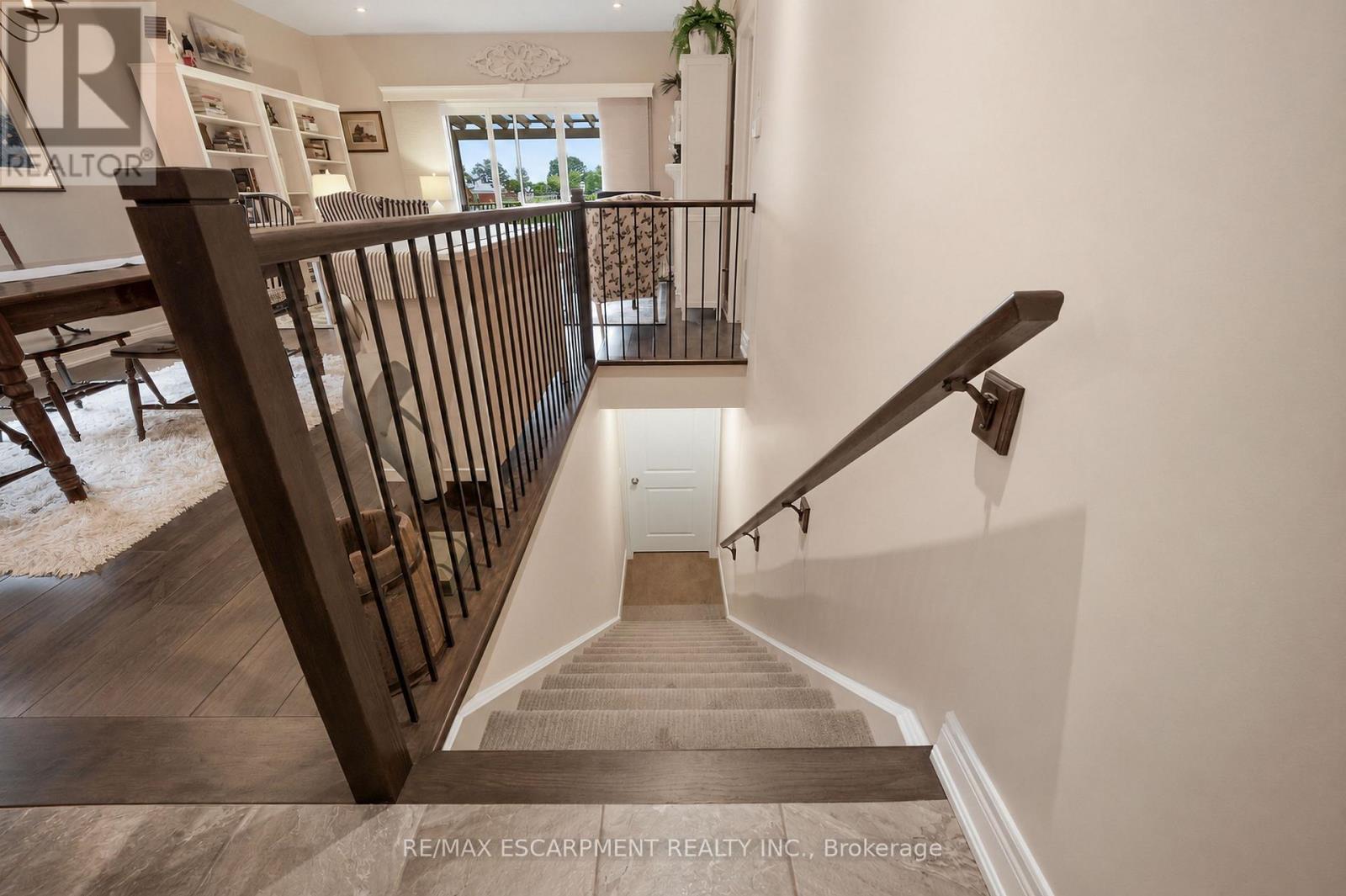 33 PIERPOINT DRIVE - 23