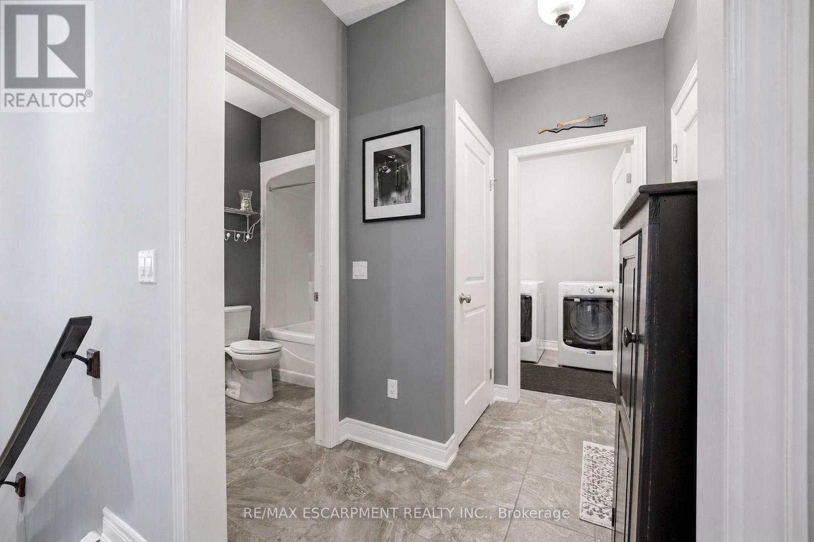 33 PIERPOINT DRIVE - 8