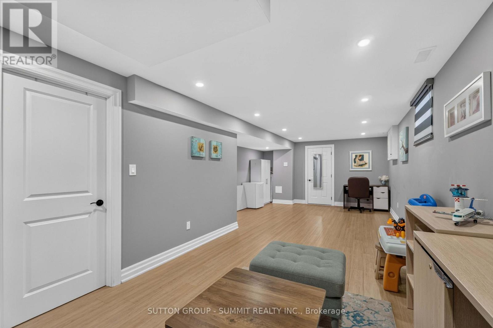 53 GREENING AVENUE - 24