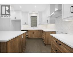Mud room - 251 Dolores Street, Essex, ON N8M0C5 Photo 10