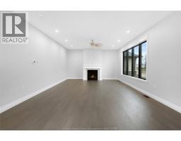 Foyer - 251 Dolores Street, Essex, ON N8M0C5 Photo 14