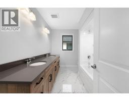 251 Dolores Street, Essex, ON N8M0C5 Photo 24