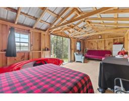 657 Ch. Des Outaouais, L Ile Du Grand Calumet, QC J0X1J0 Photo 9