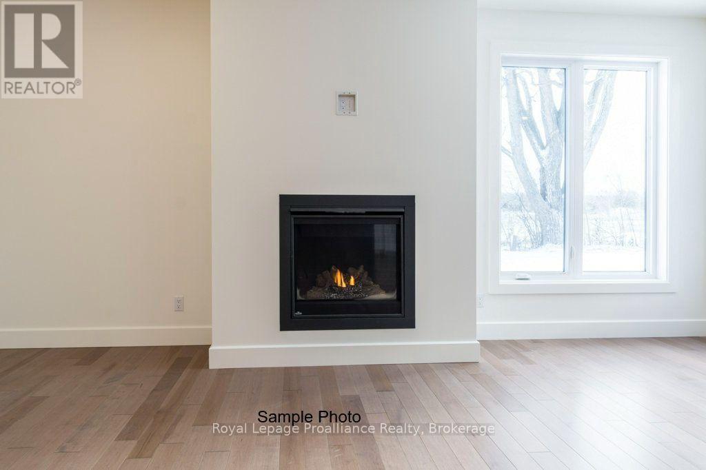 36 FRASER DRIVE - 12