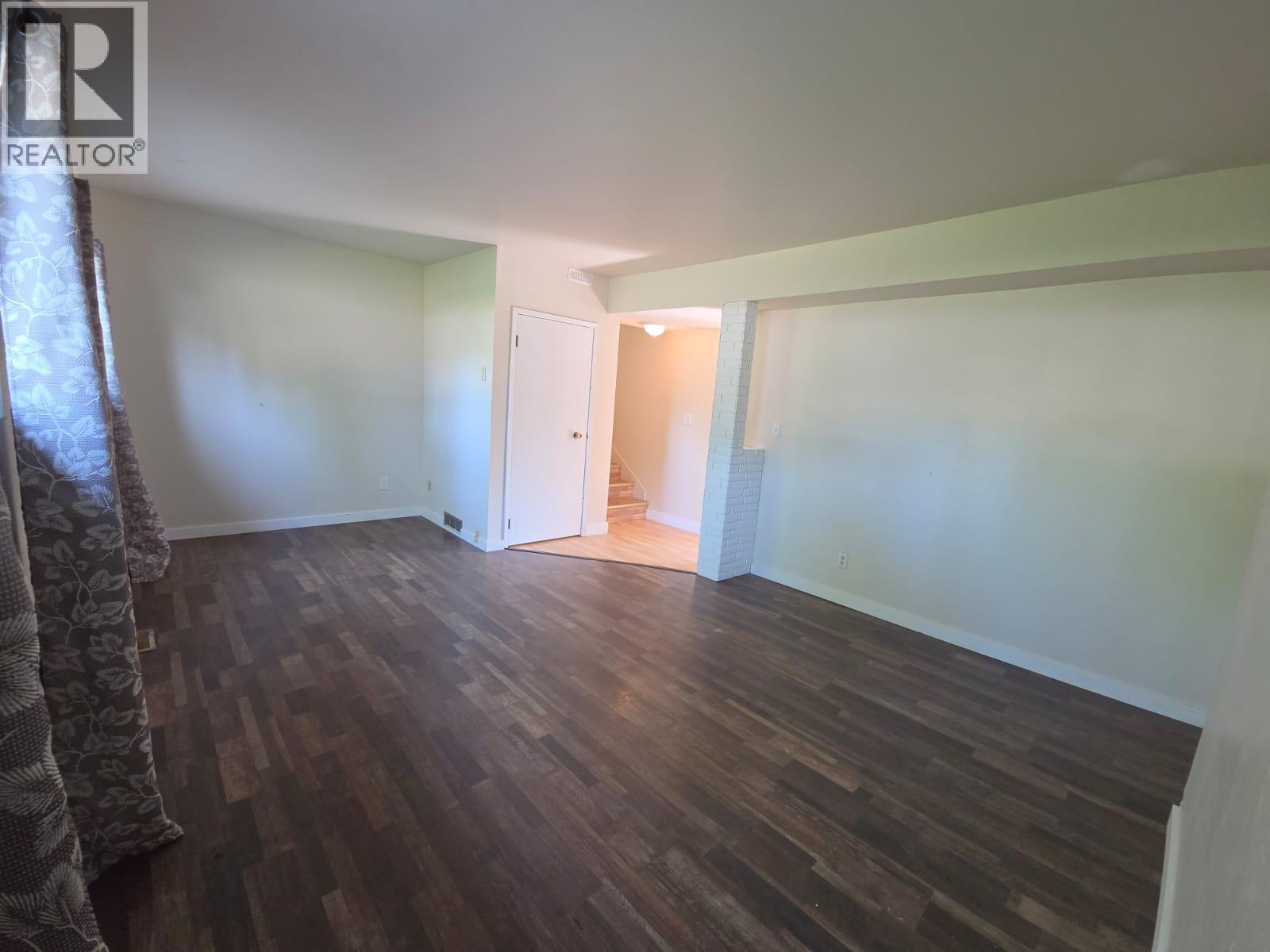 4720 Centurion Crescent NE - 10