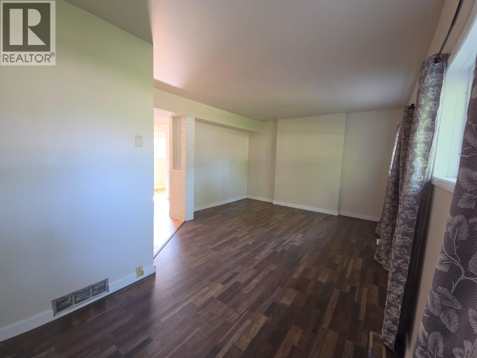 4720 Centurion Crescent NE - 8