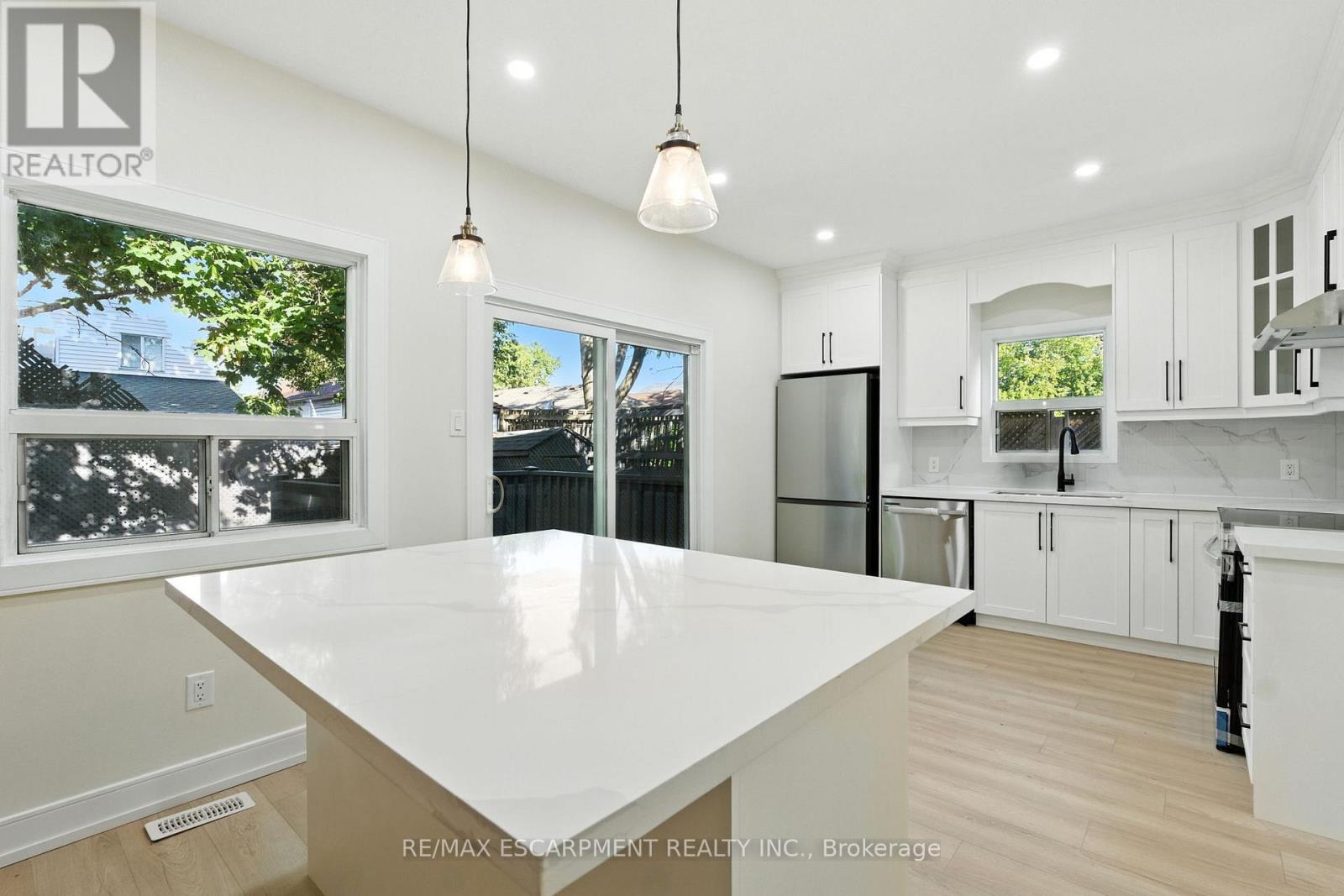 9 ALICE STREET - 26