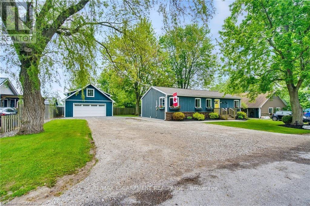 8 BEACH ROAD - 5