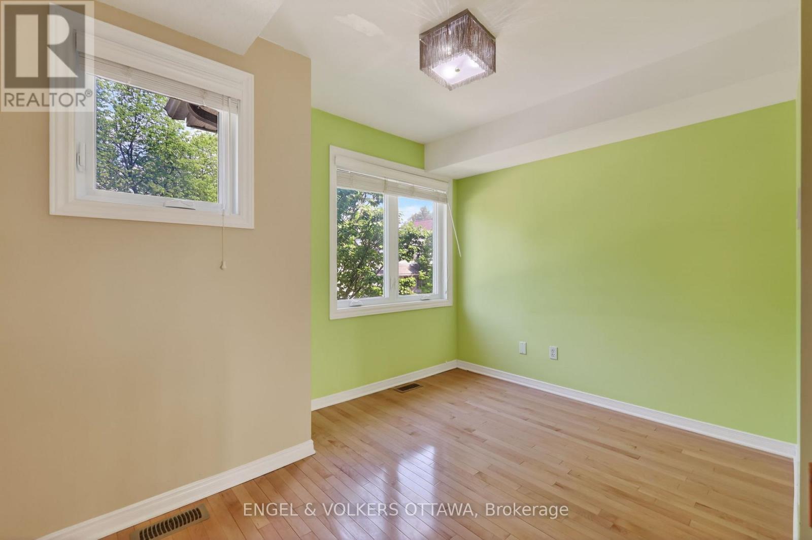 90B TEMPLETON STREET - 11