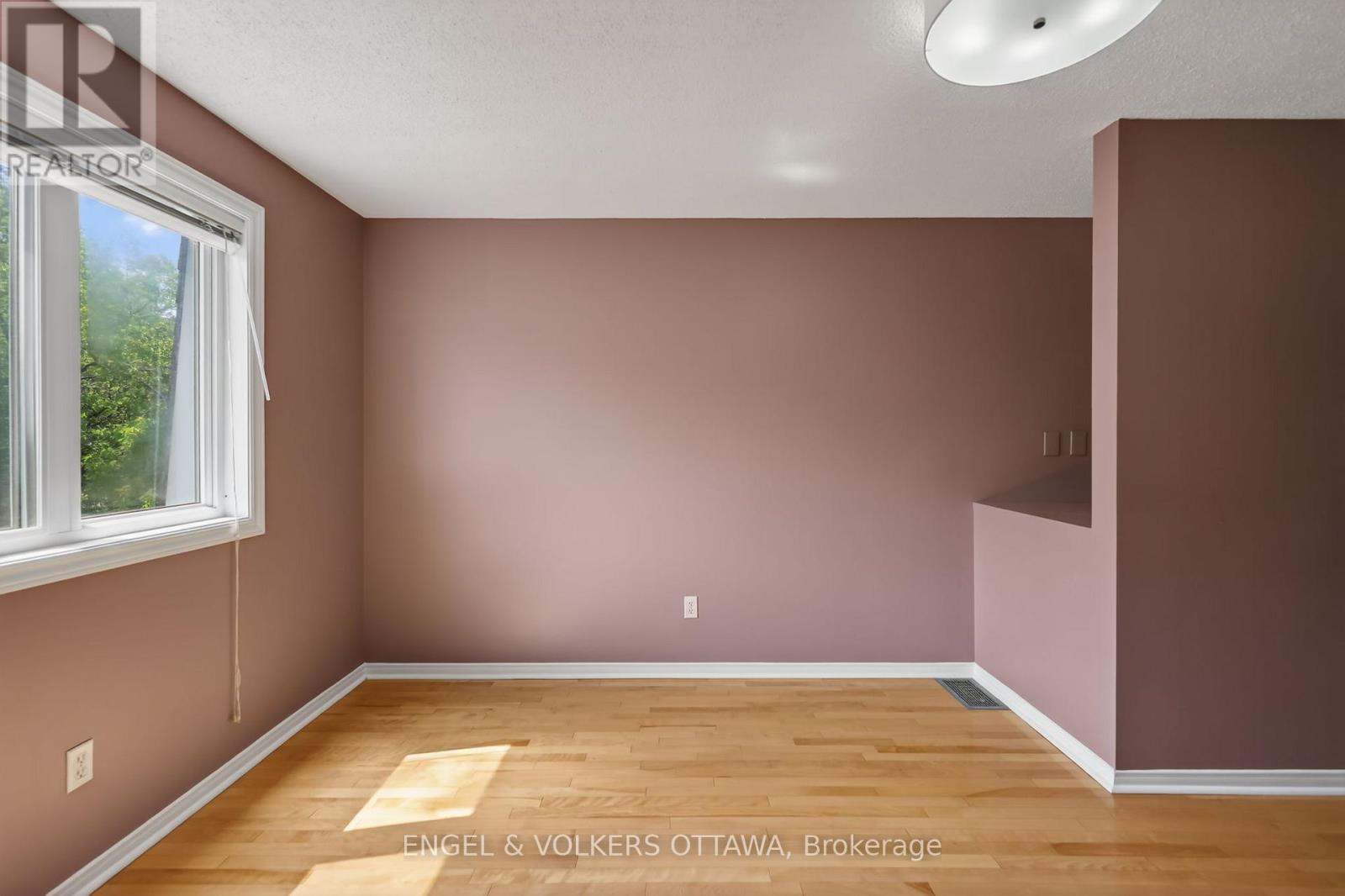 90B TEMPLETON STREET - 20