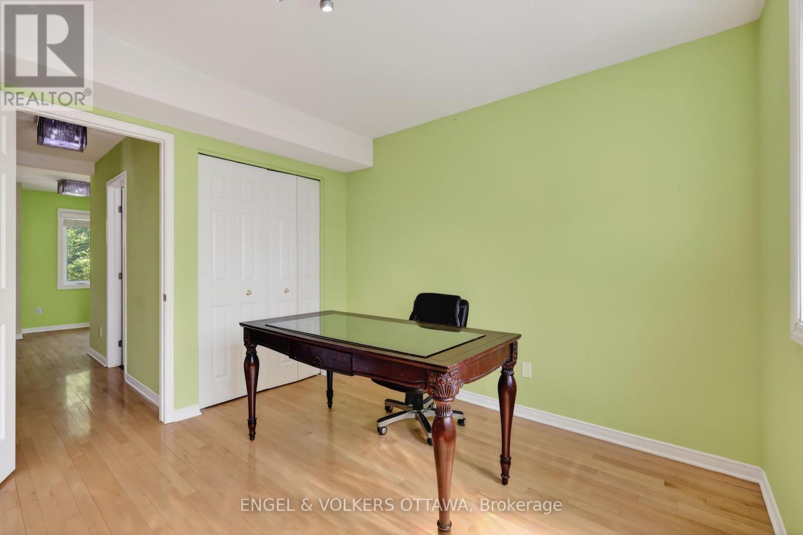 90B TEMPLETON STREET - 15