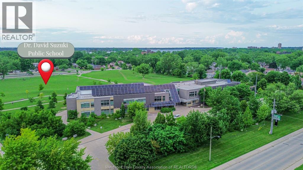 979 BELLEPERCHE PLACE - 40