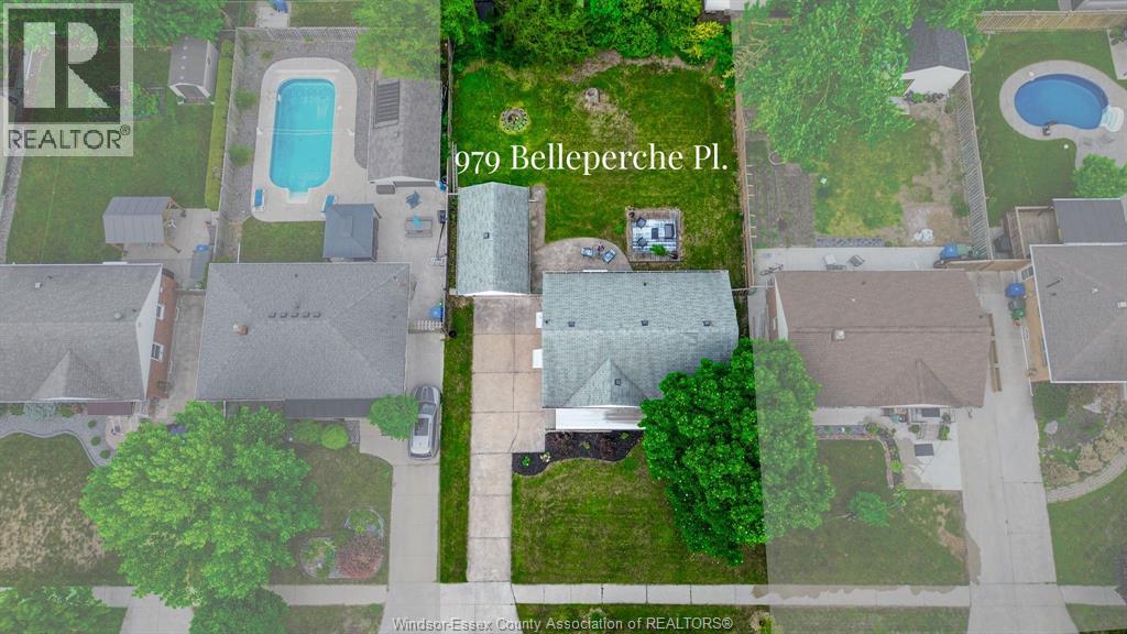 979 BELLEPERCHE PLACE - 38