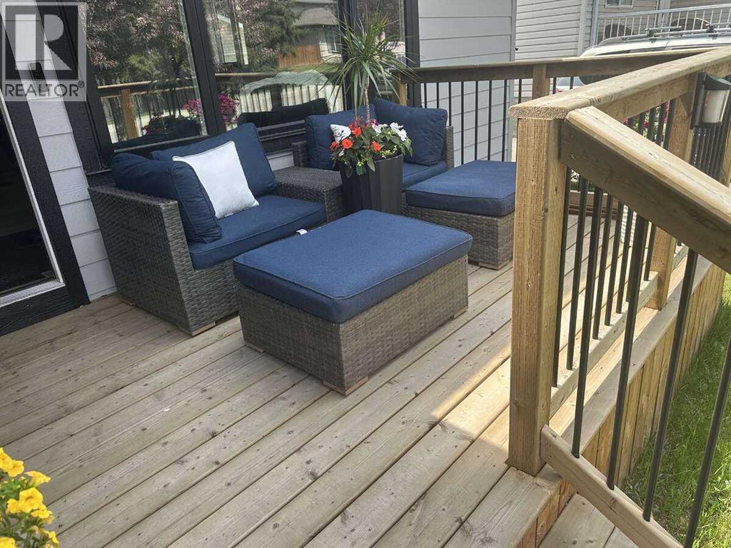 15 Brookmere Place SW - 3