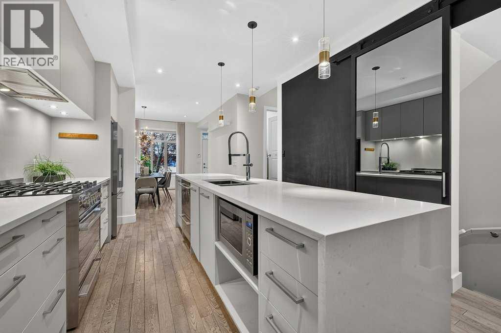 #20 6 Scarpe Drive SW - 14