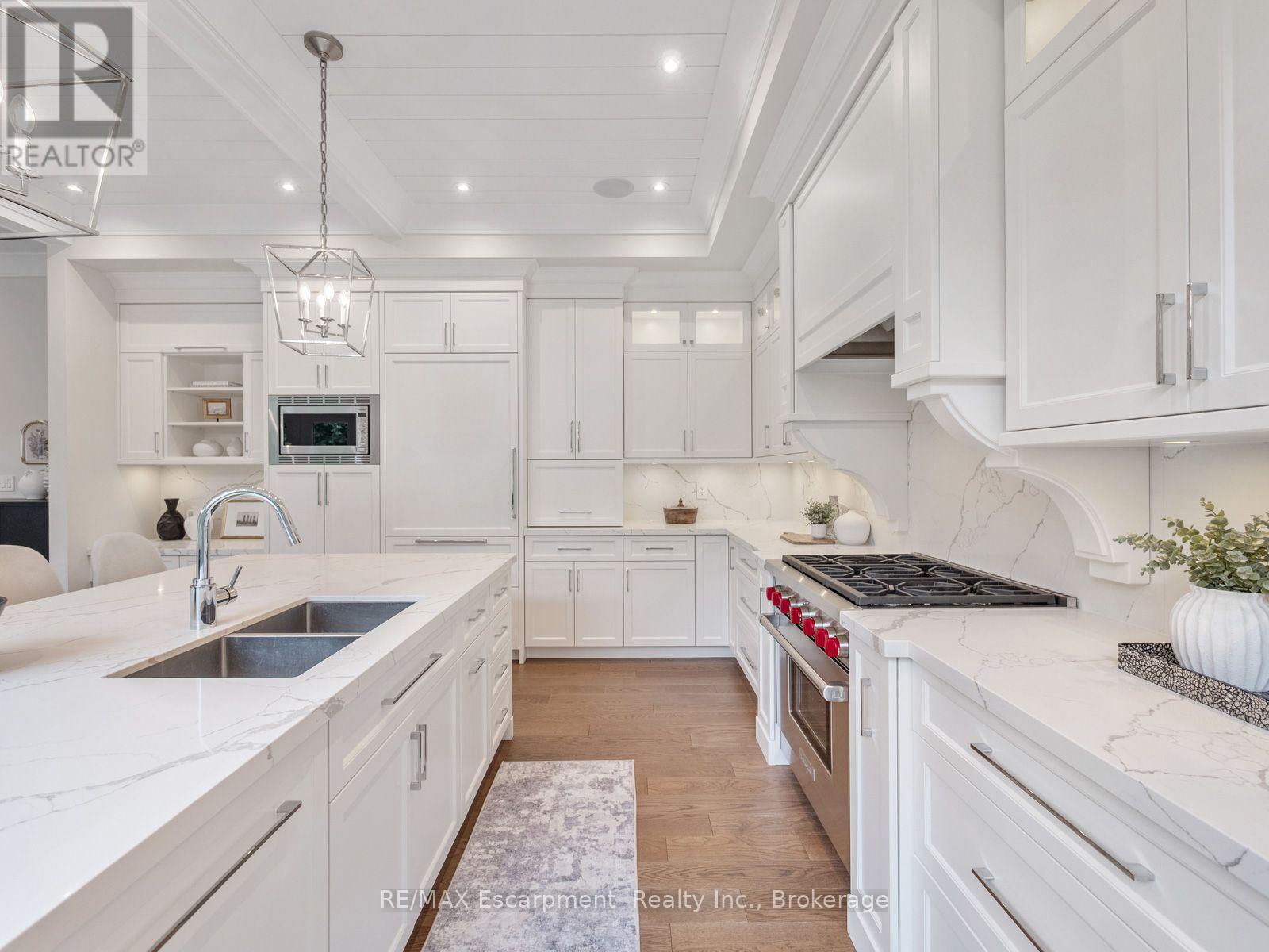 1077 BRIDGE ROAD - Image 19