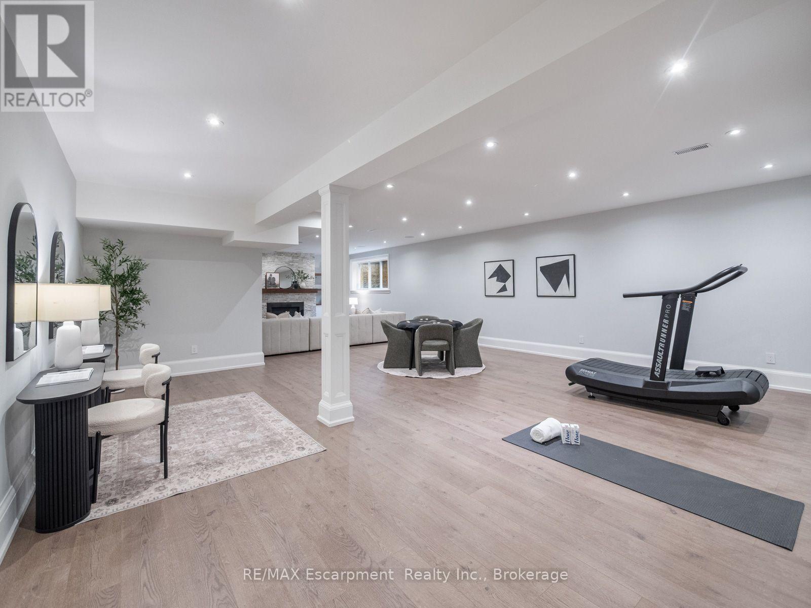 1077 BRIDGE ROAD - Image 39