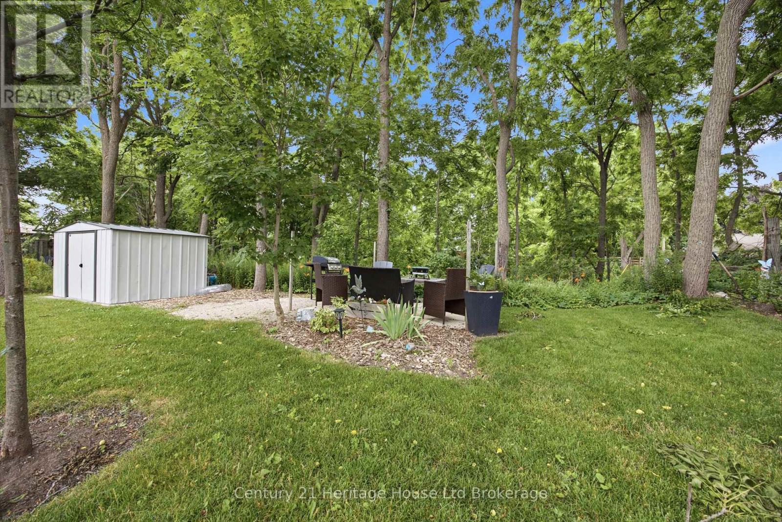 #4 34 BAIN STREET - 21