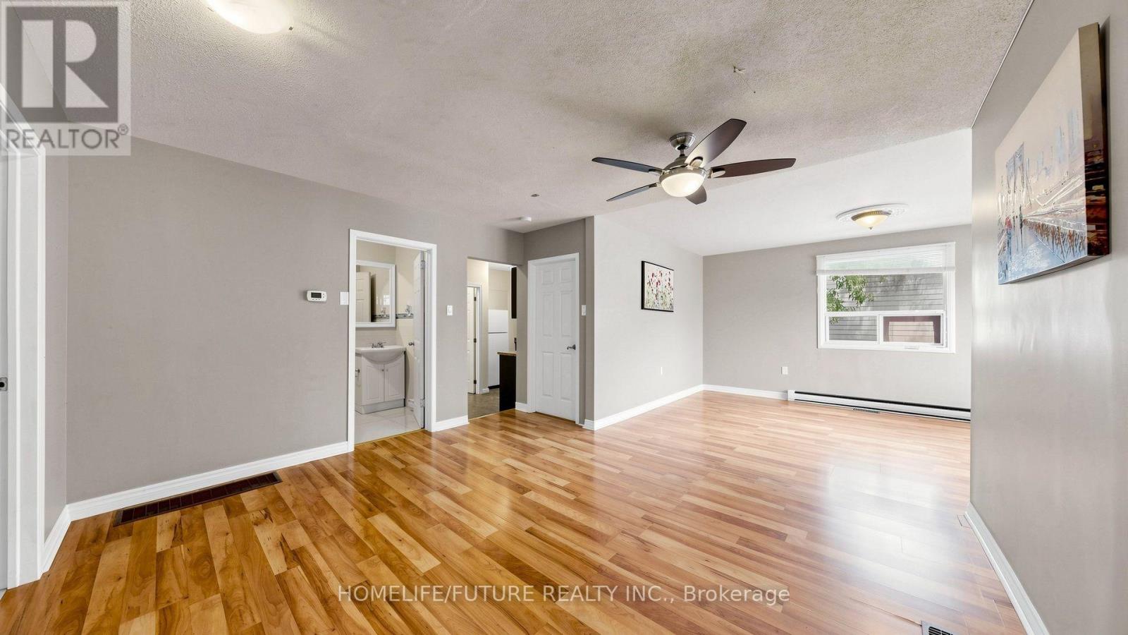 804 DUNDAS STREET W - 15