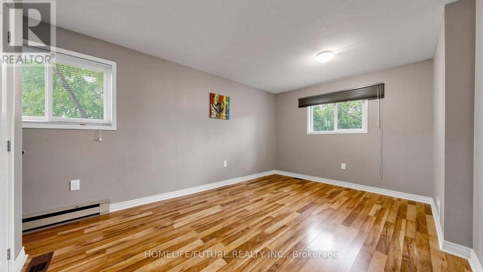 804 DUNDAS STREET W - 27