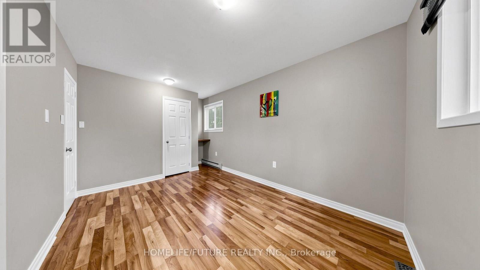 804 DUNDAS STREET W - Image 31