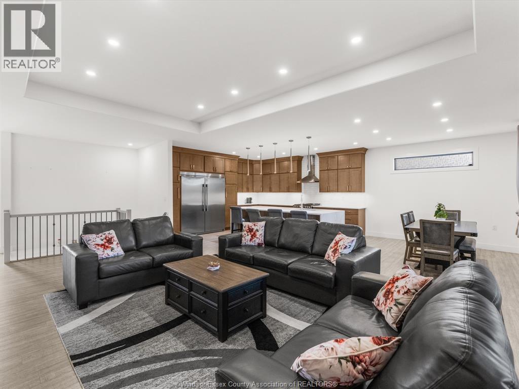 68 CONSERVATION BOULEVARD - 10