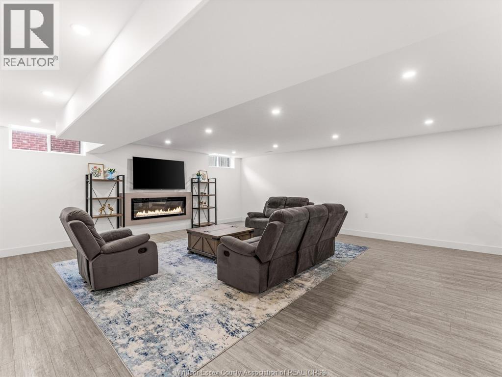 68 CONSERVATION BOULEVARD - 35