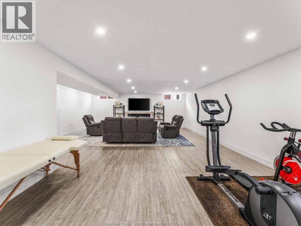 68 CONSERVATION BOULEVARD - 40